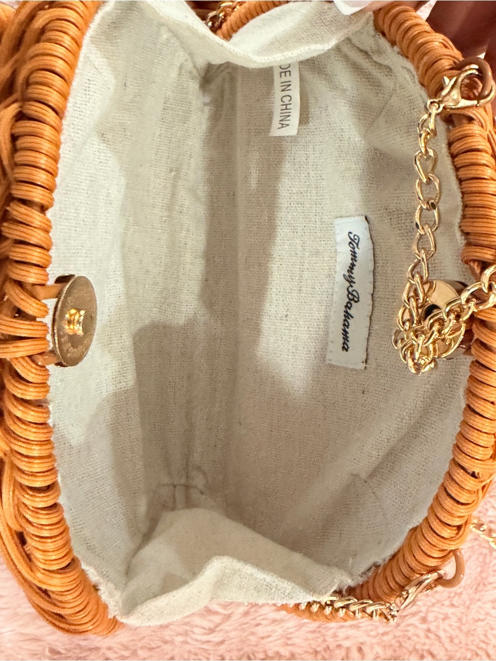 Tommy Bahama Woven Elephant Crossbody Bag - Brown with Gold Chain - Picture 6 of 9